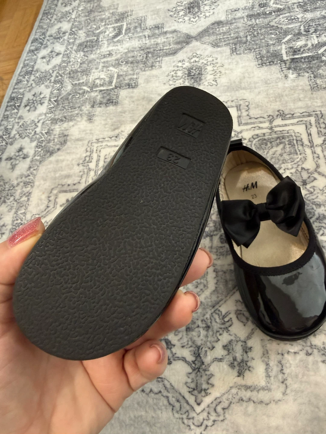 H&M Black Patent Bow Flats - Size 23 - photo 3
