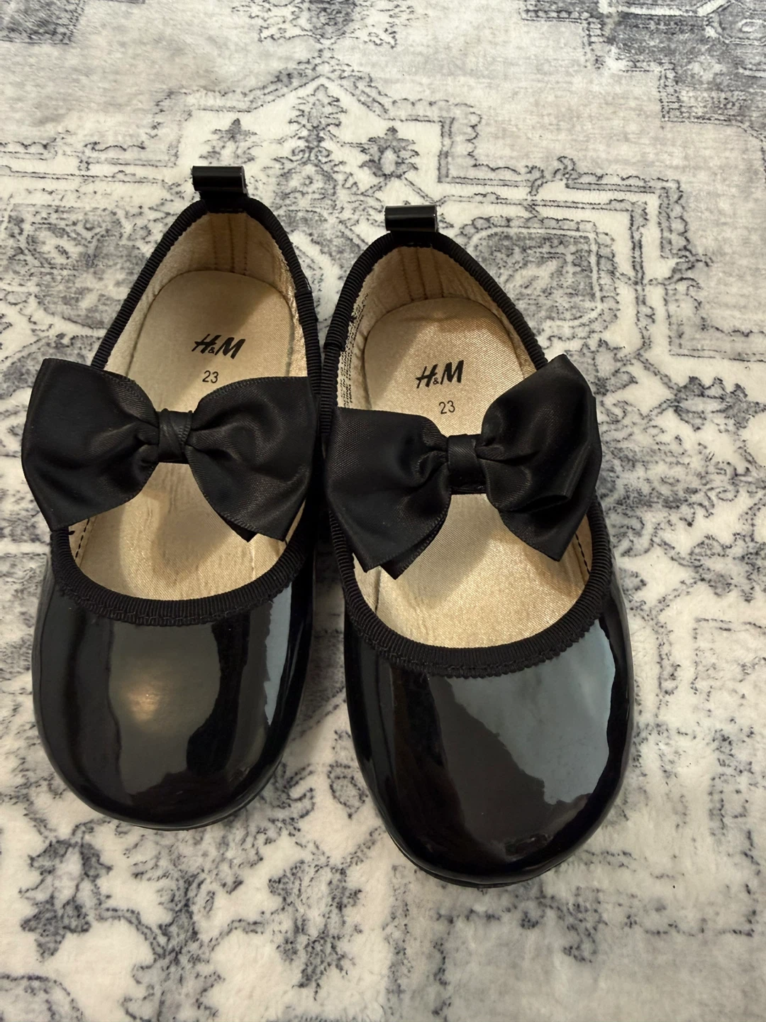 H&M Black Patent Bow Flats - Size 23