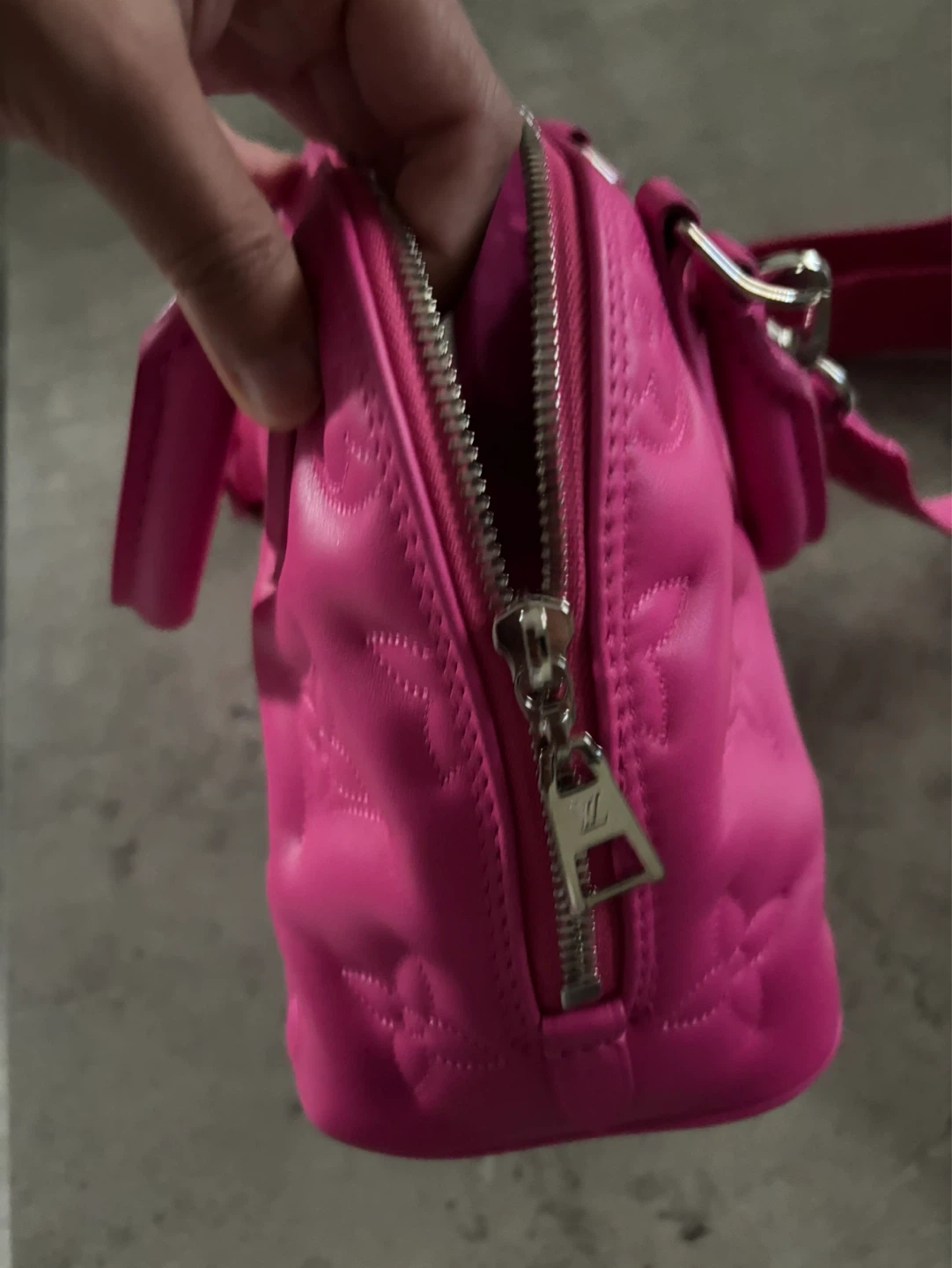 Louis Vuitton Pink Monogram Speedy Bag - photo 5