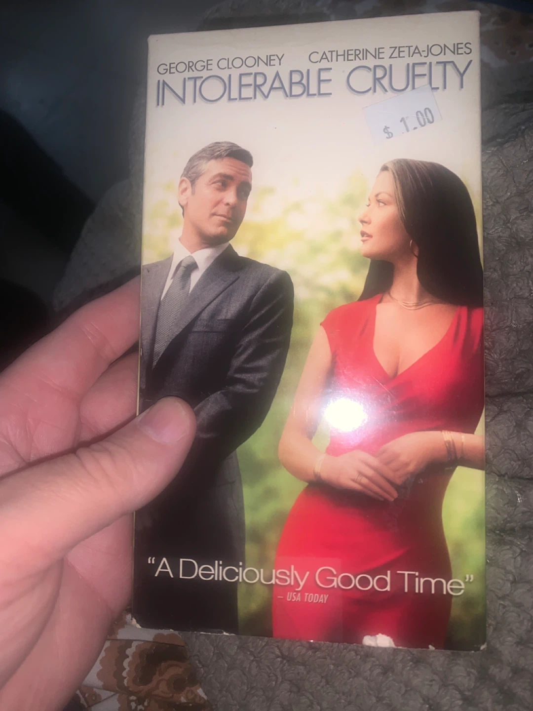 Intolerable Cruelty VHS - photo 2