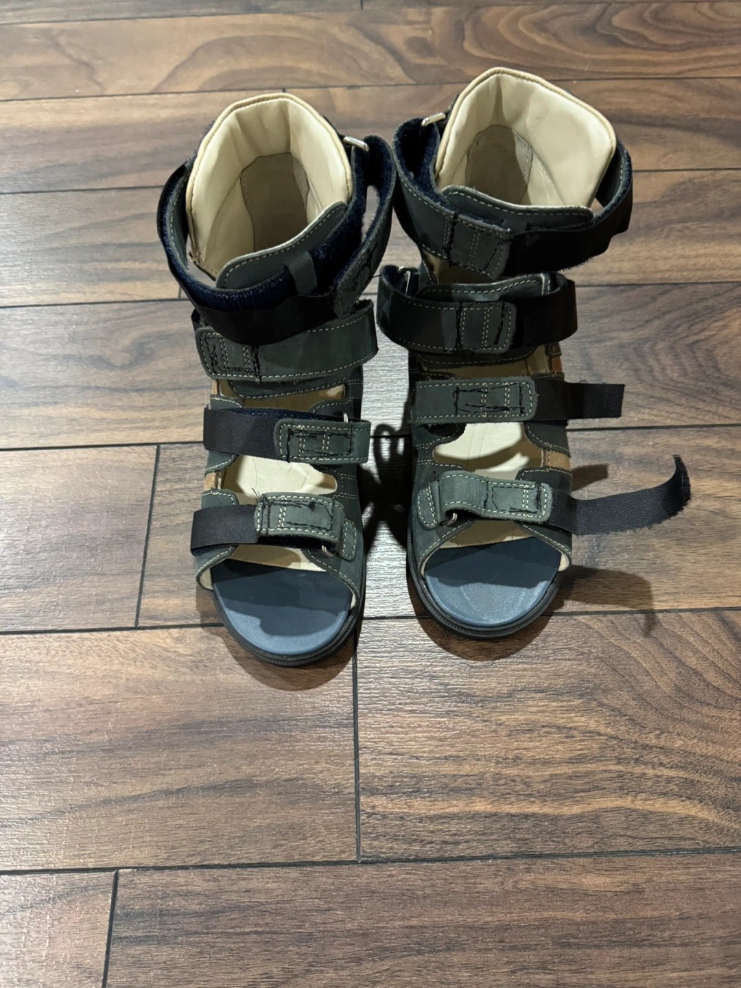 Memoboard Orthopedic Sandals Size 32