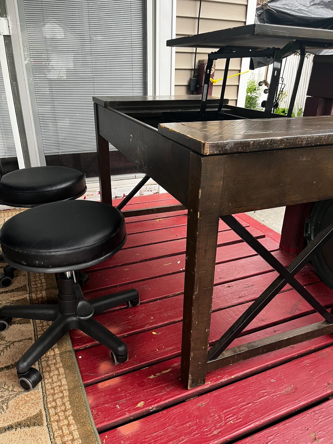 Lift Top Coffee Table with 2 Stools - photo 2