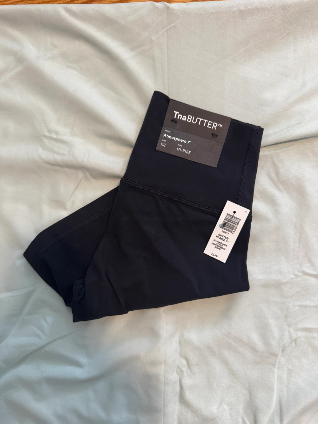 Aritzia butter 7” biker shorts - photo 2