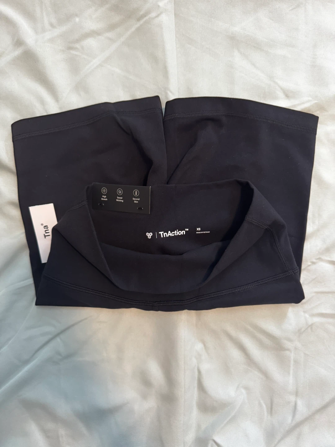 Aritzia butter 7” biker shorts - photo 4