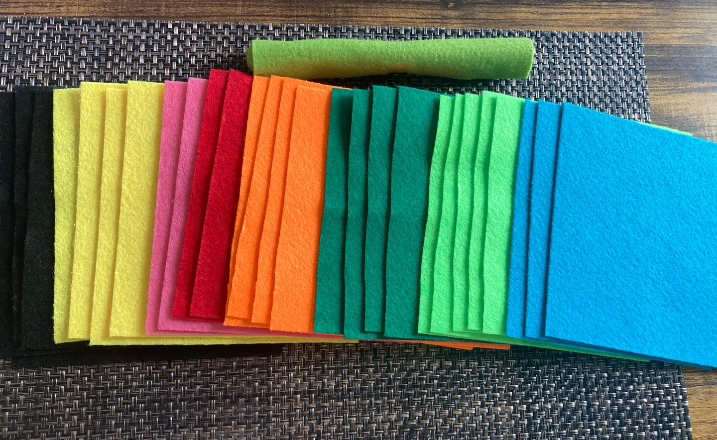 New Craft Felt Sheets & Stencils Set - photo 3