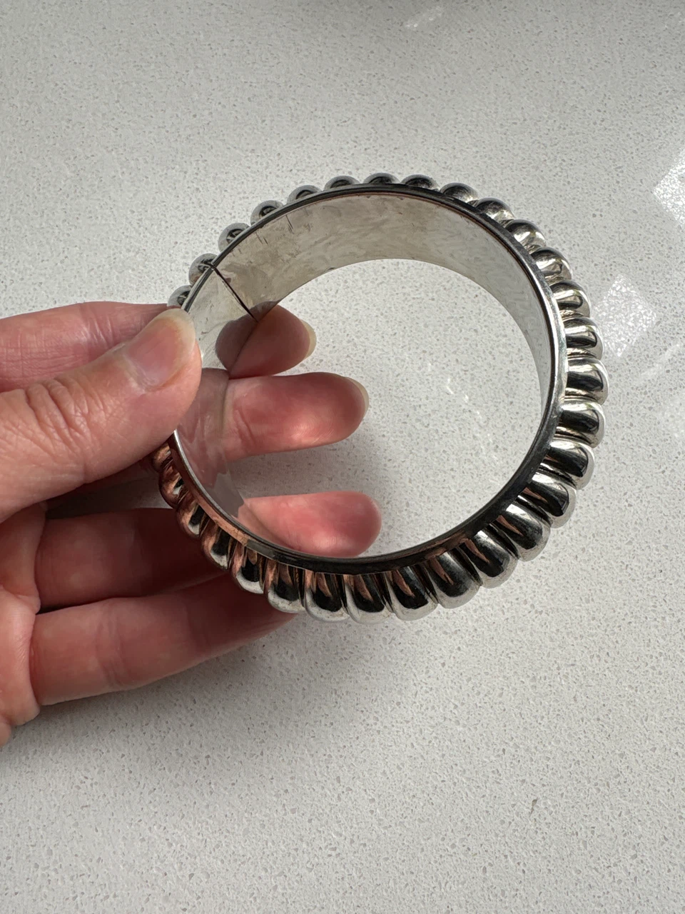 Vintage Silver Tone Ribbed Bangle Bracelet - photo 3