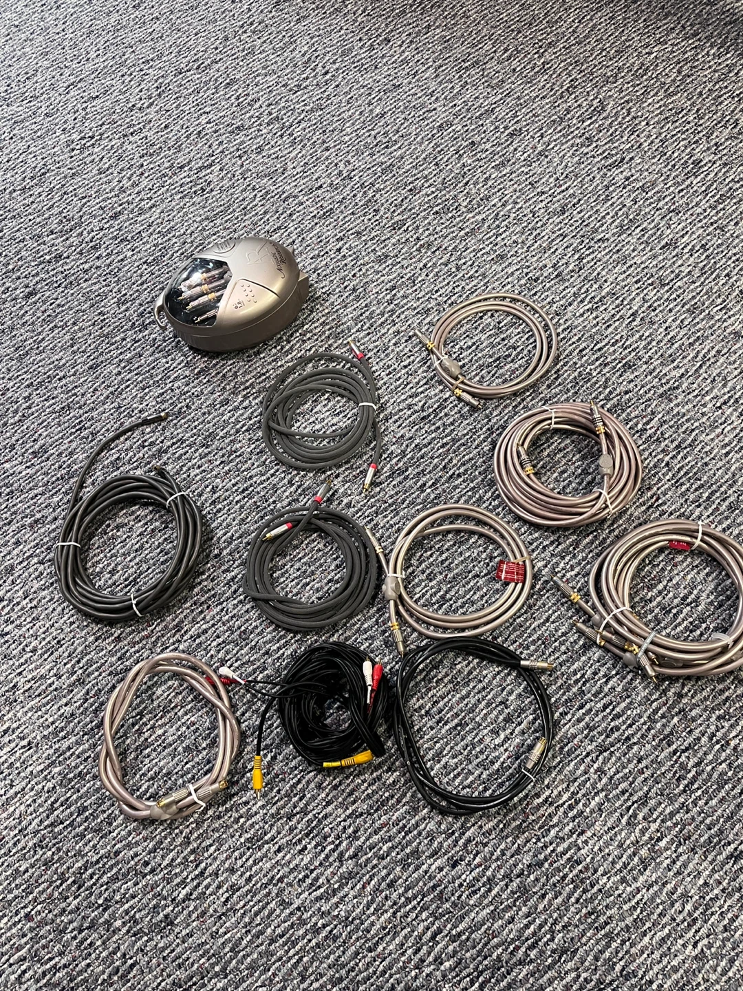 ⚽️ Acoustic Research RCA Cables and Audio Component