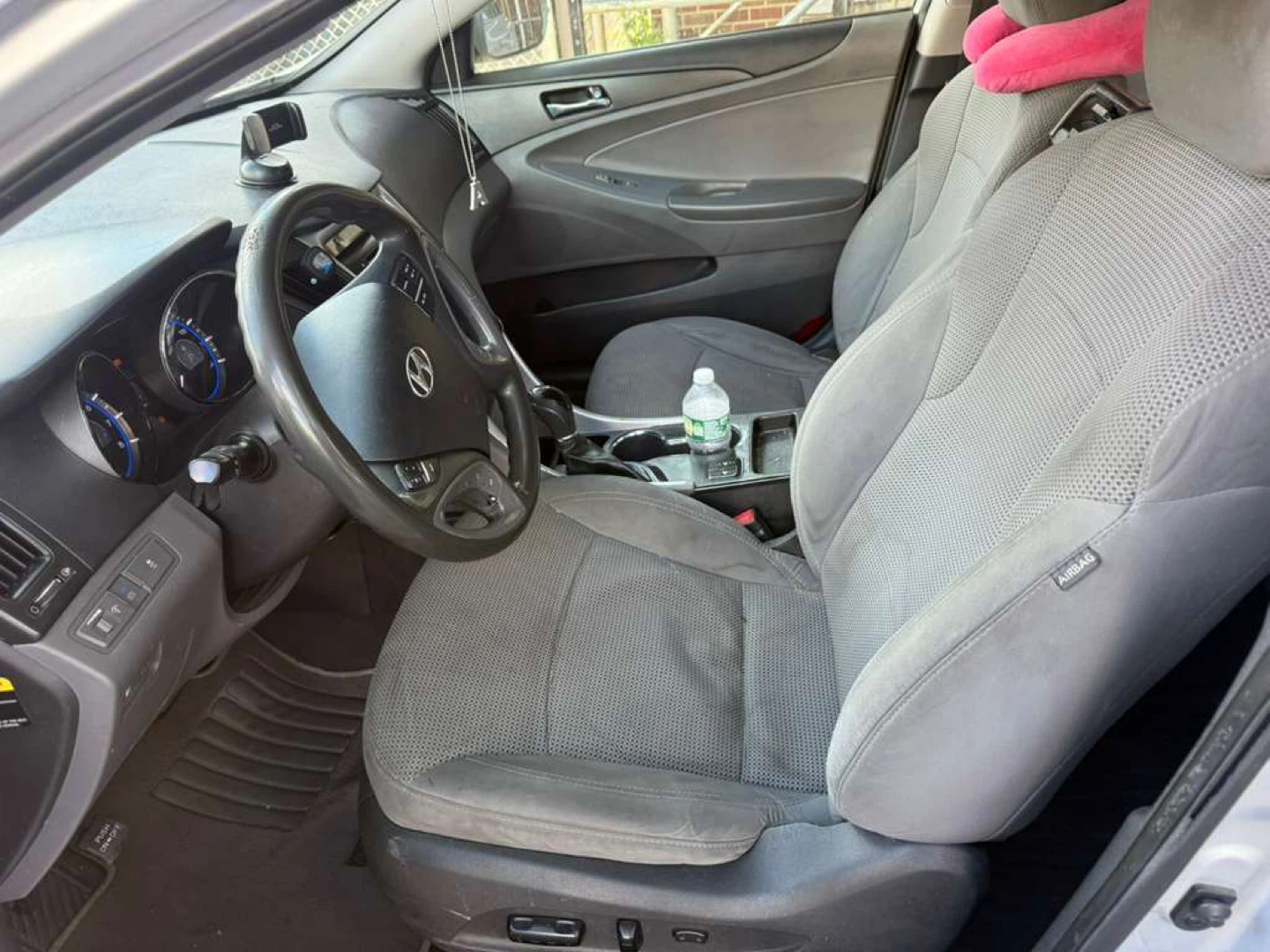 Silver Hyundai Sonata Sedan - photo 3