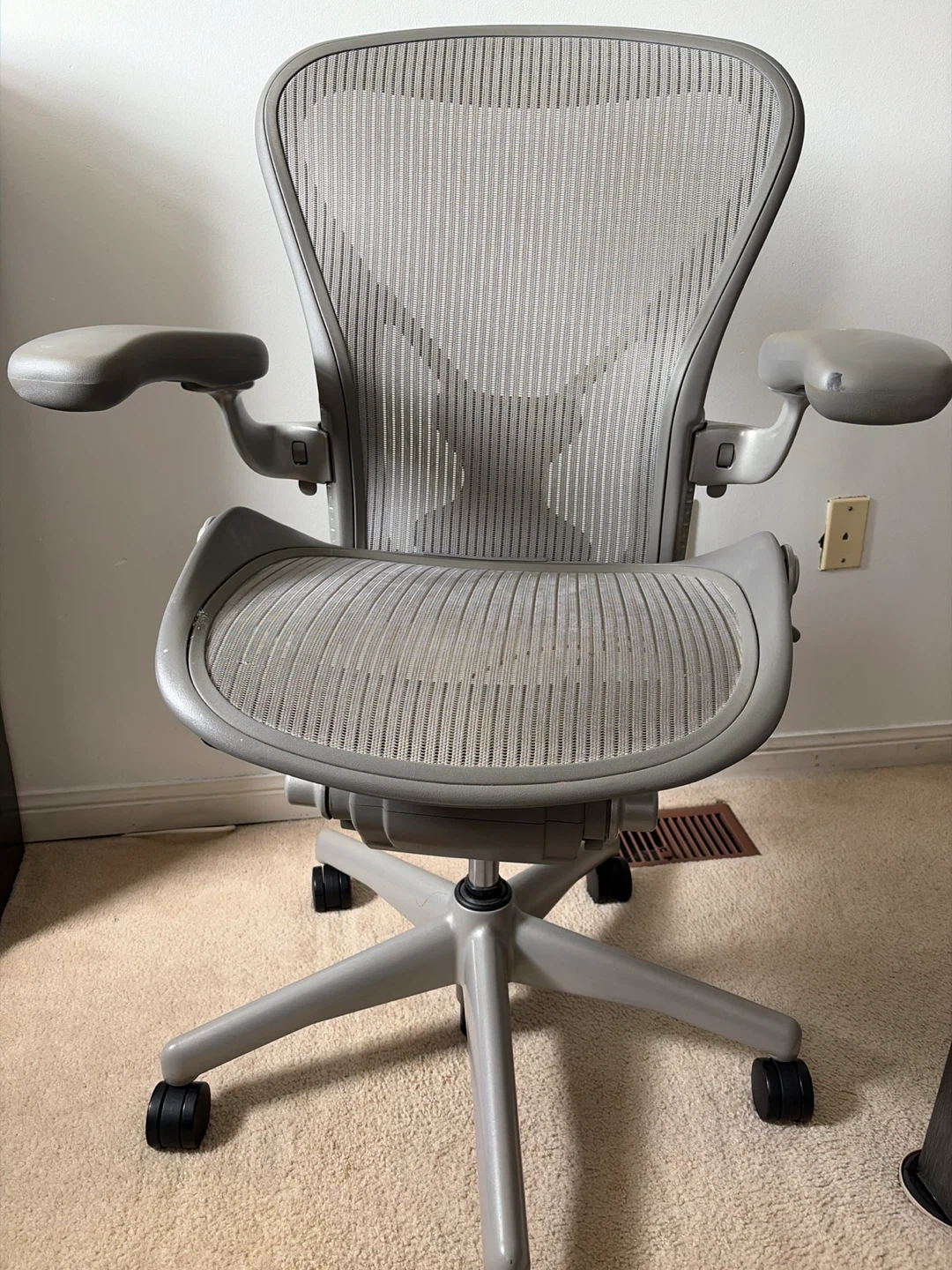 Herman Miller Aeron Chair