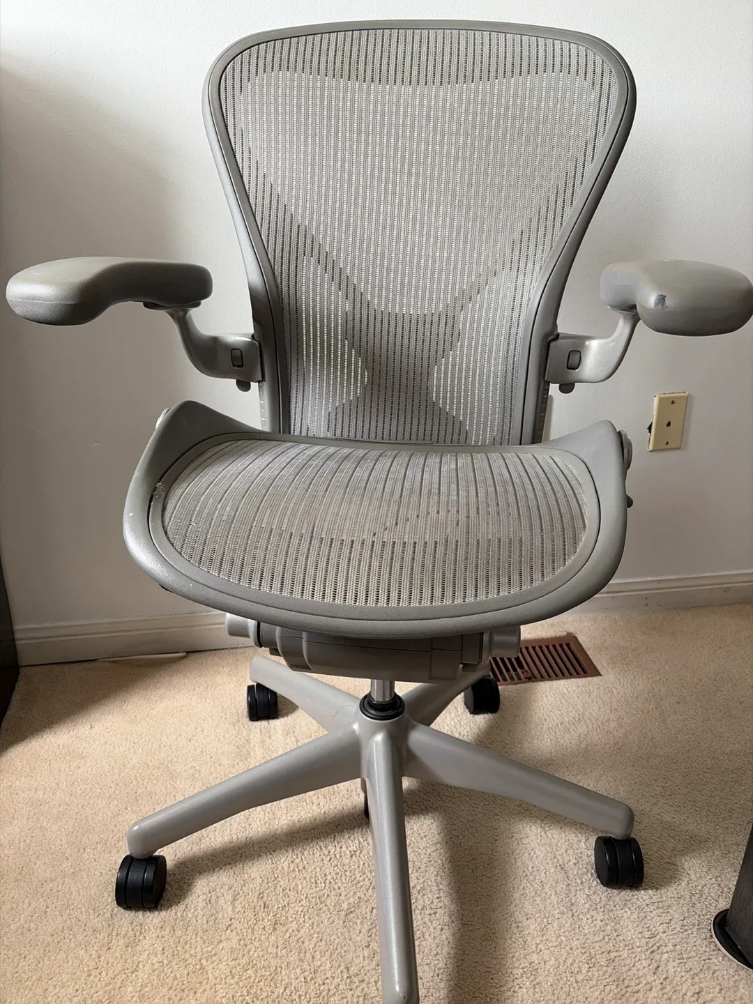 Herman Miller Aeron Chair