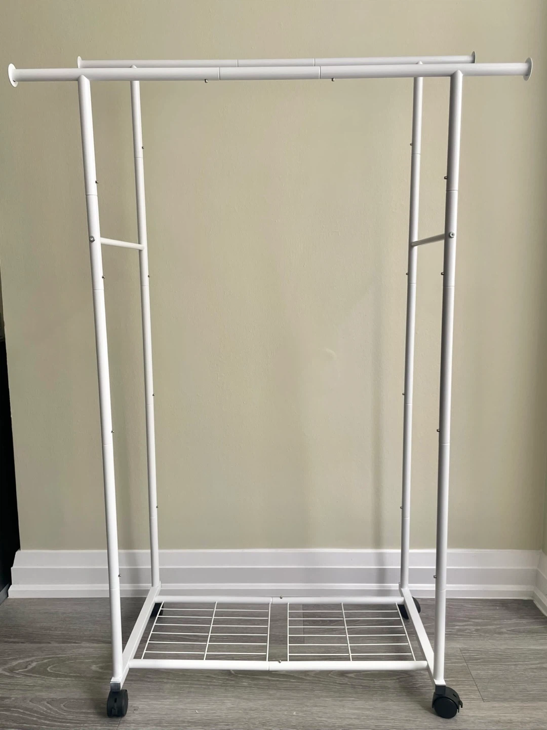 Hanger for clothes