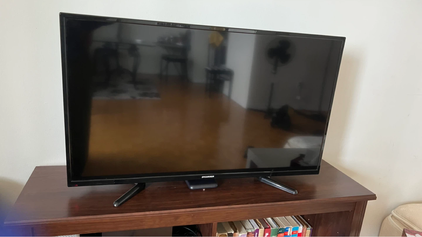 TV 40 inches