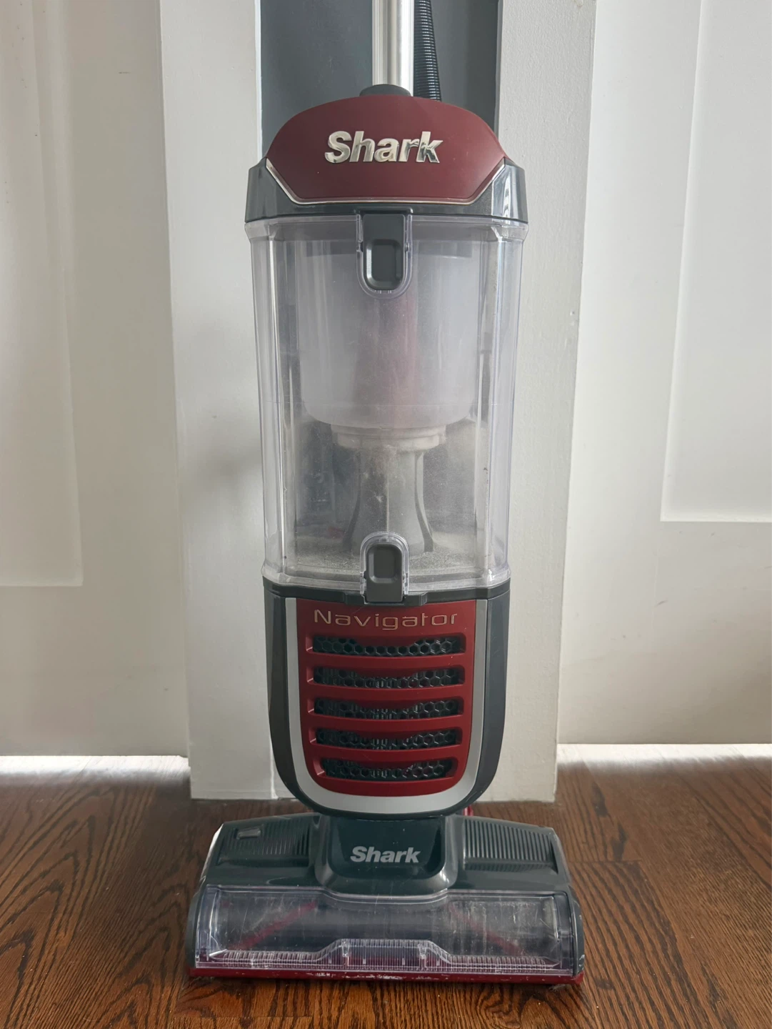 Shark Vacuum Cleaner - photo 2