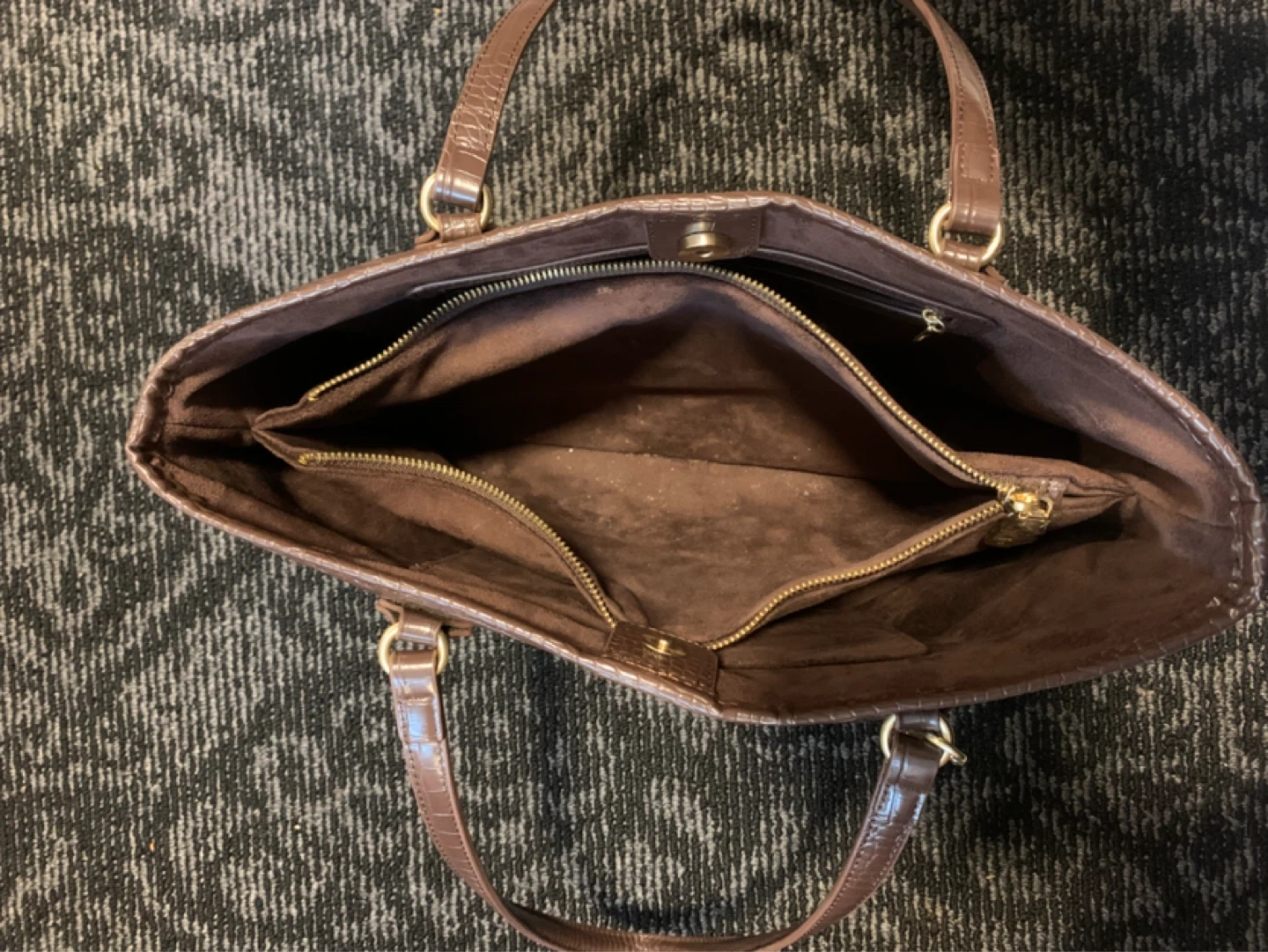 Betsey Johnson Brown Tote Bag with Skull Charm - photo 4