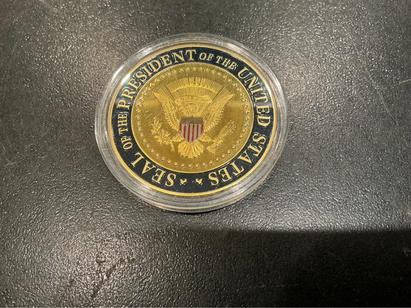 2020 DONALD TRUMP Coin! ‘KEEP AMERICA GREAT’ ! - photo 2