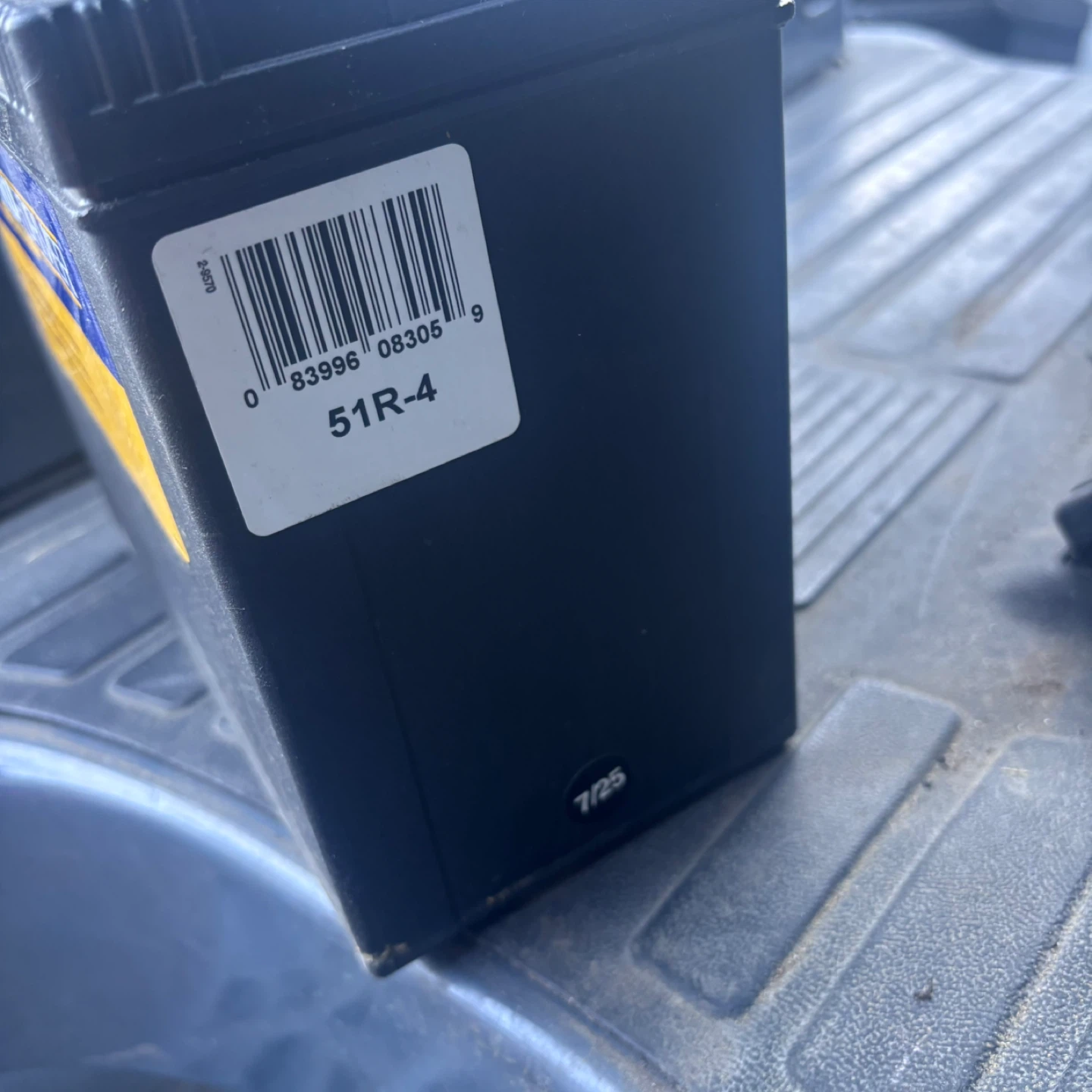 NAPA Proformer 51R-4 Car Battery vehicle like new - photo 3