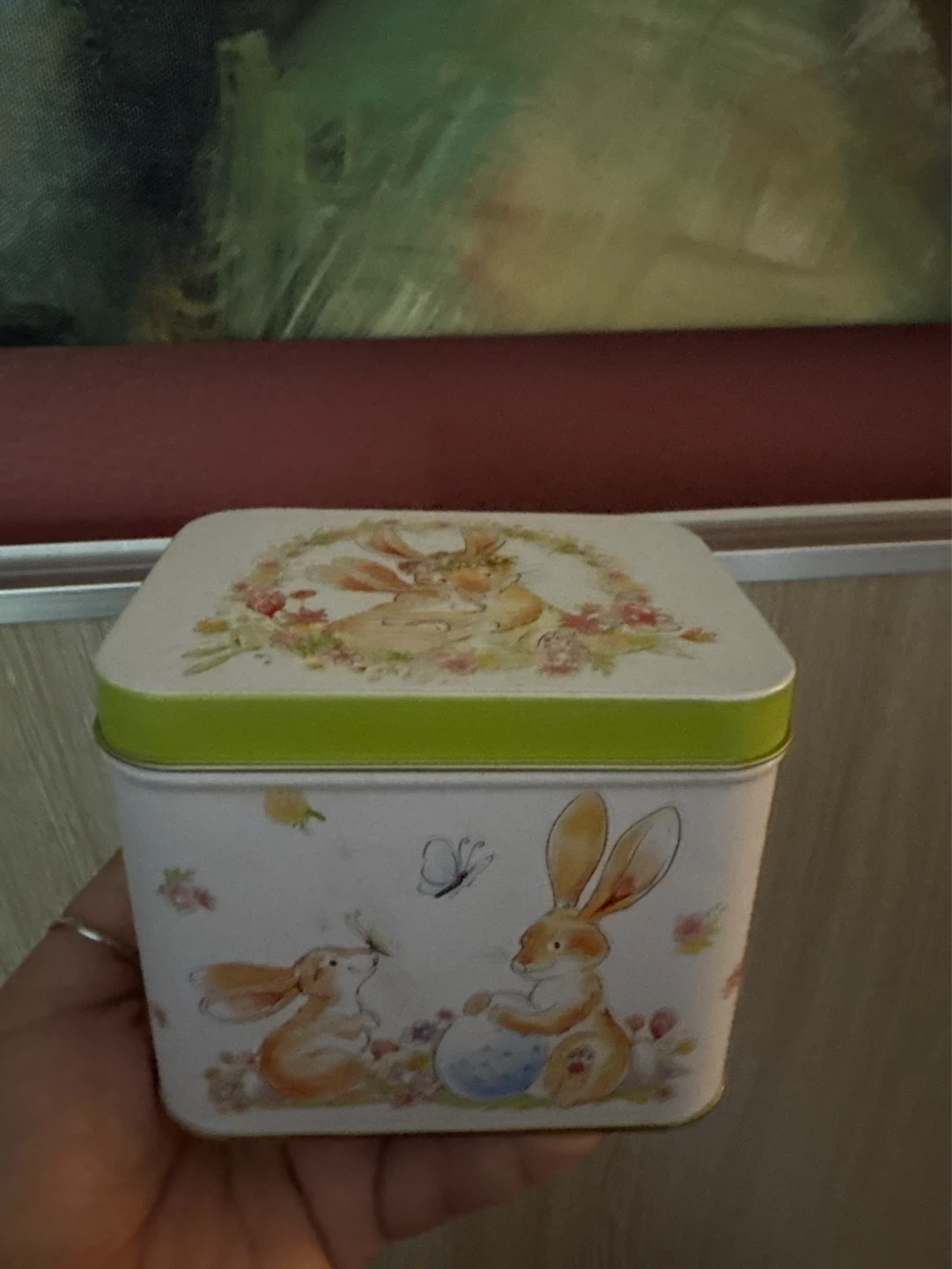 ⚽️ Vintage Easter Bunny musical Tin collectible - photo 4