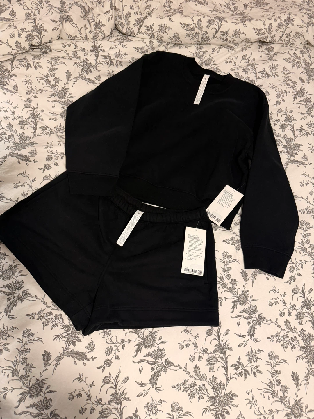 Lululemon Black Crew Neck Sweatshirt & Shorts Set