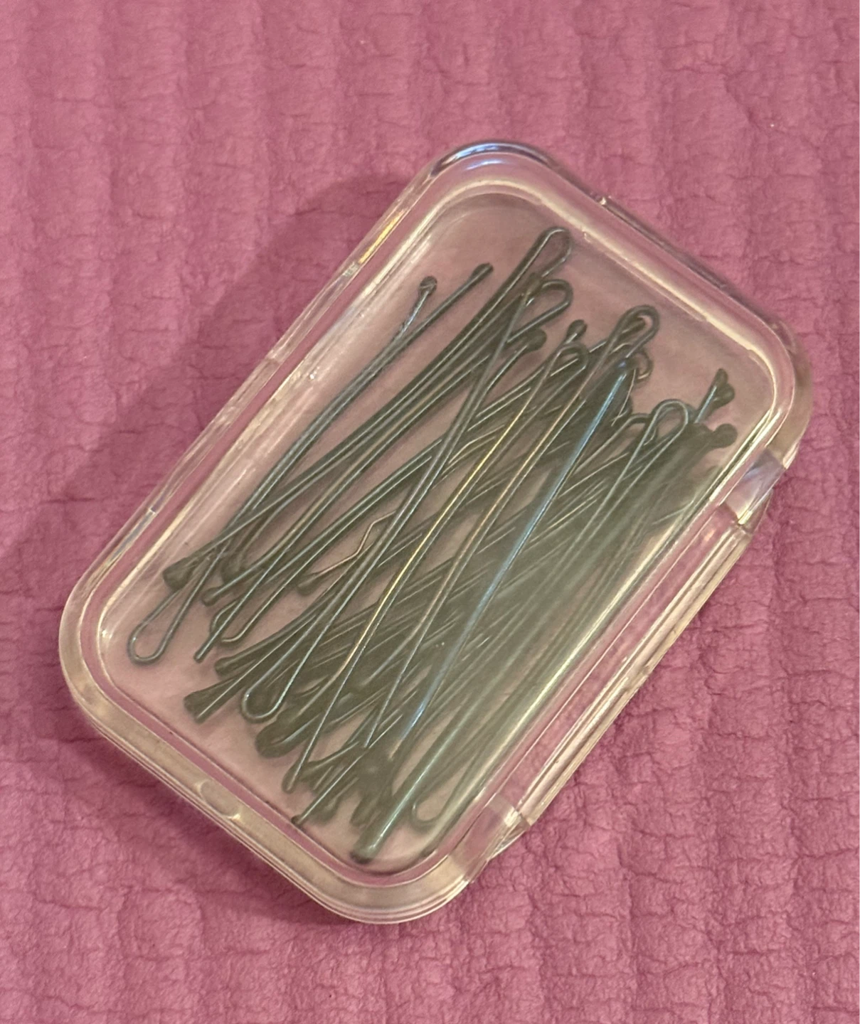 ⚽️Bobby Pins with Case