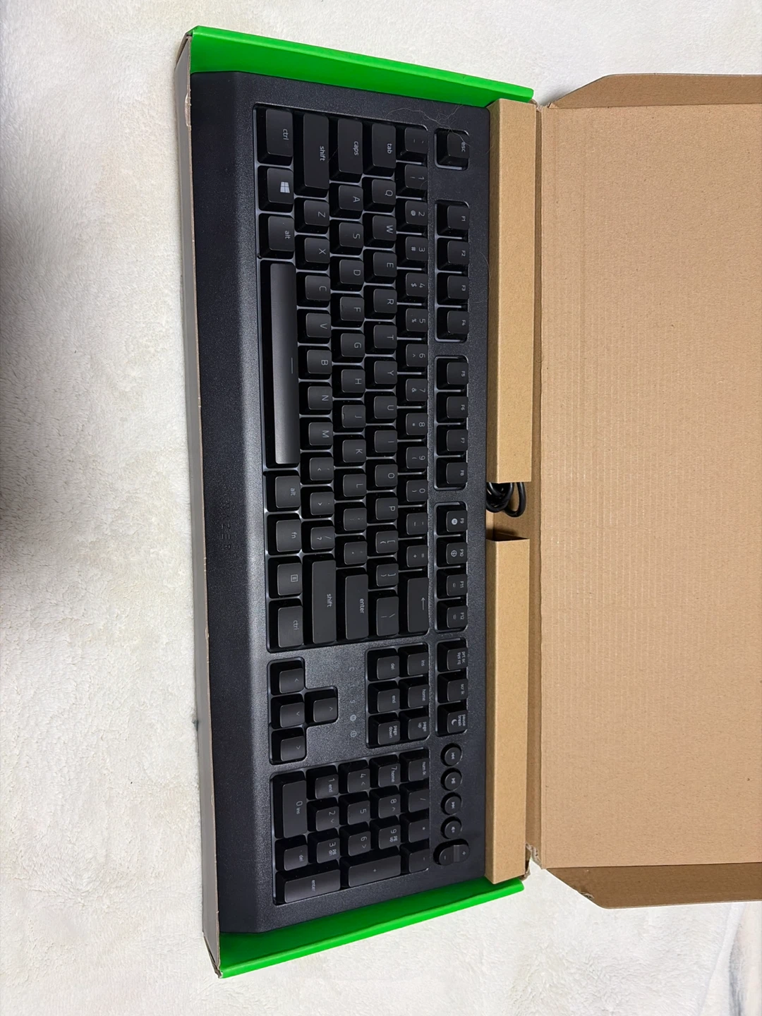 Razer Cynosa V2 True RGB Gaming Keyboard - photo 3