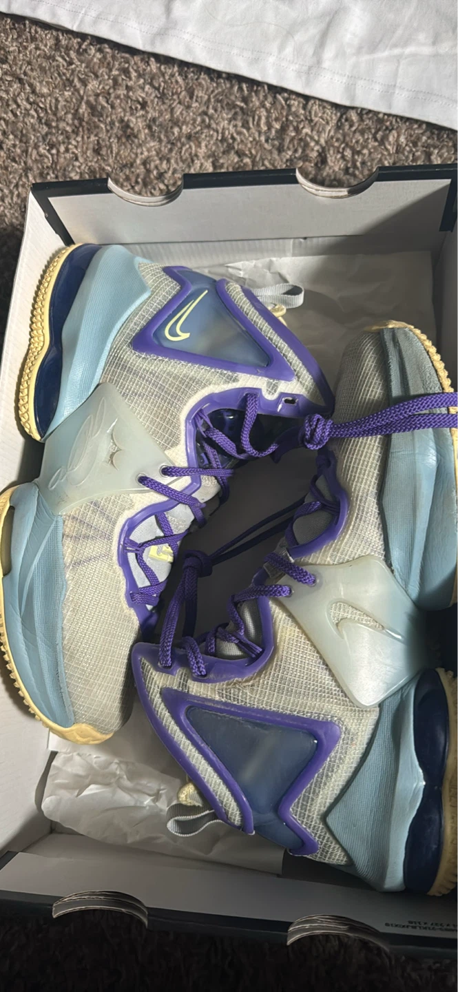 Nike LeBron XIX (GS) Kids' Shoes - photo 4