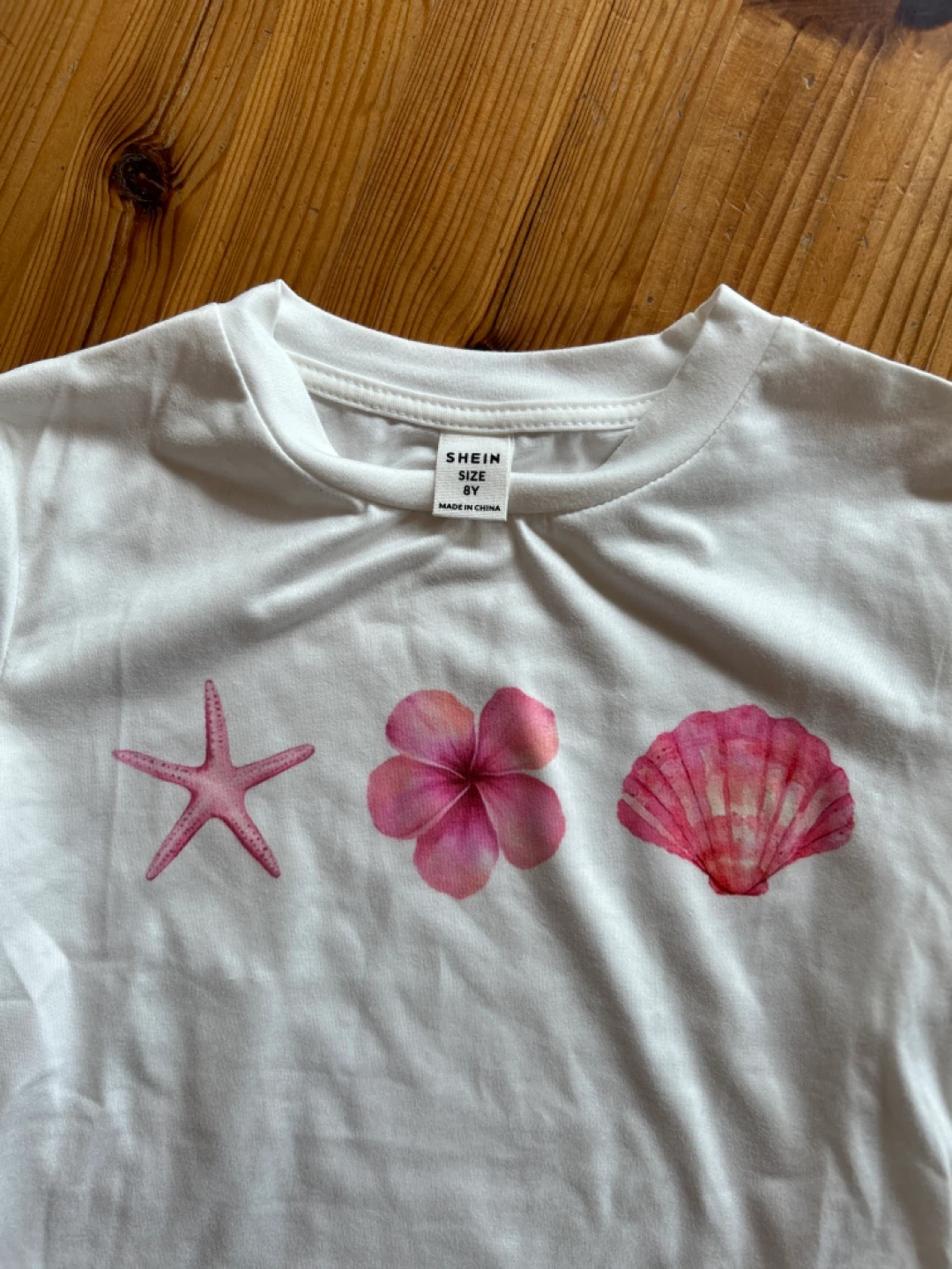 SHEIN T-Shirt with Starfish, Flower, and Shell Graphic - Size 8 - photo 2