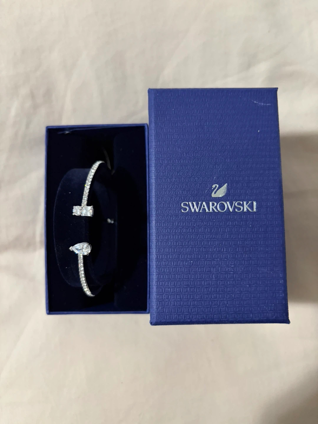 Swarovski Mesmera Cuff - Rhodium Plated