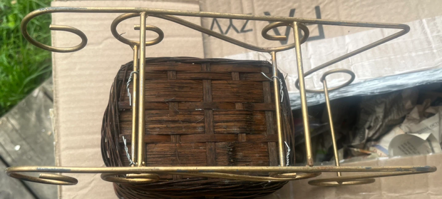 Vintage Wicker Basket with Metal Stand - photo 3