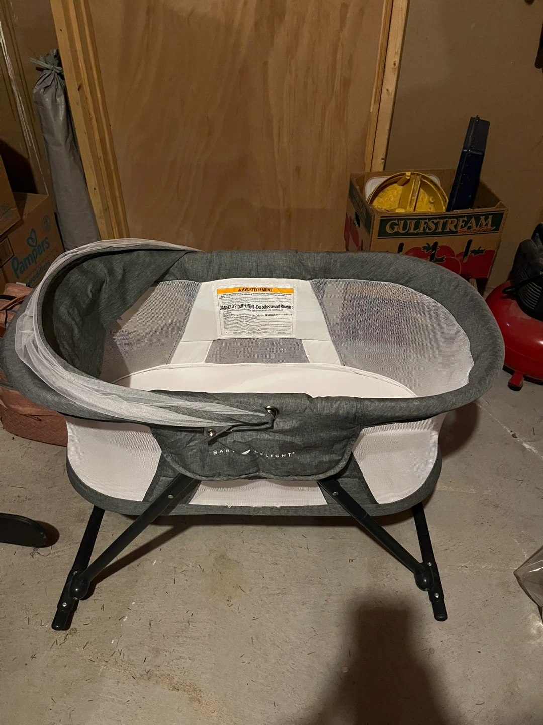 Baby Delight Beside Me Dreamer Bassinet