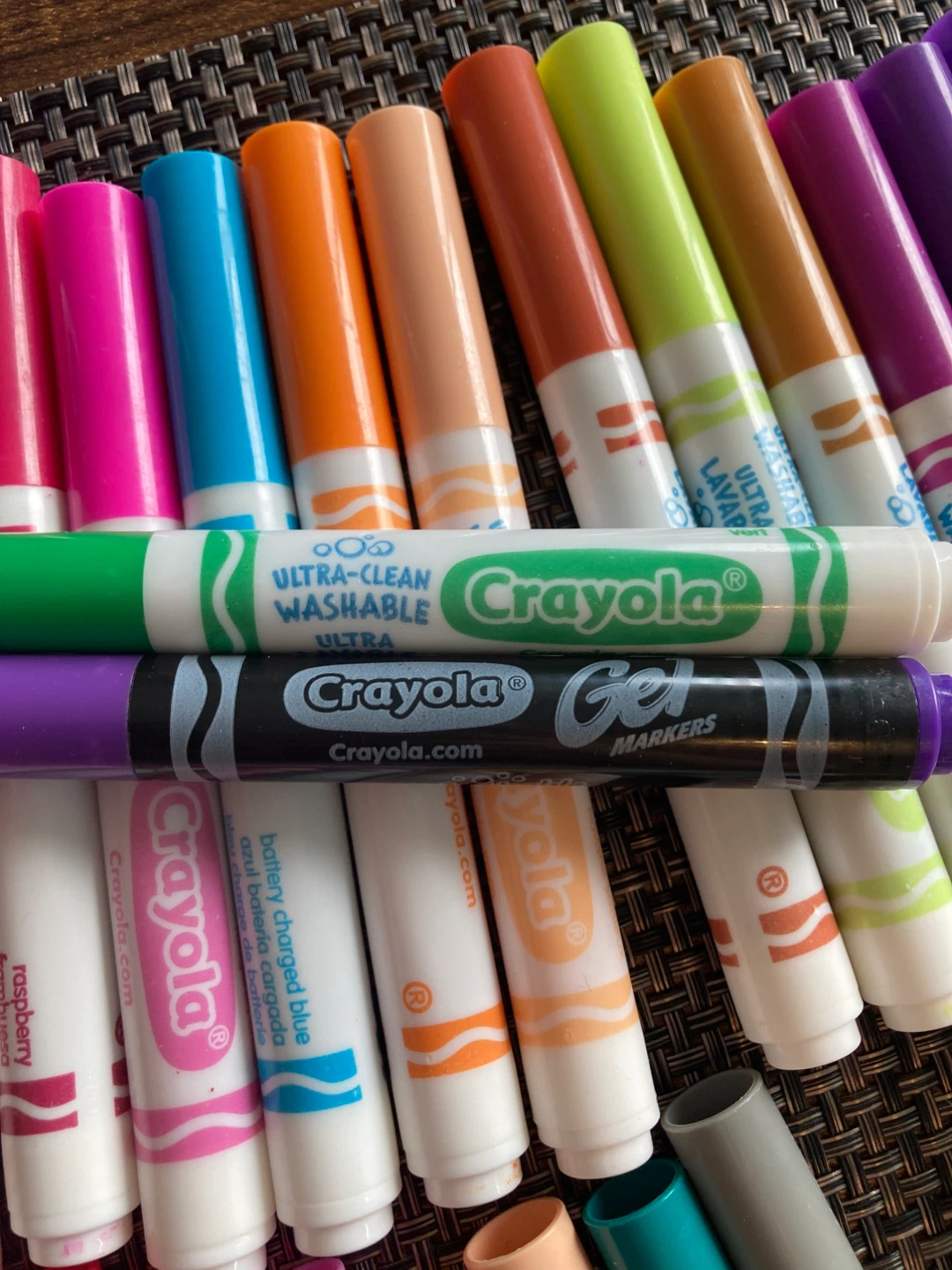 Crayola Ultra-Clean Washable Markers & Gel Markers Set - photo 2