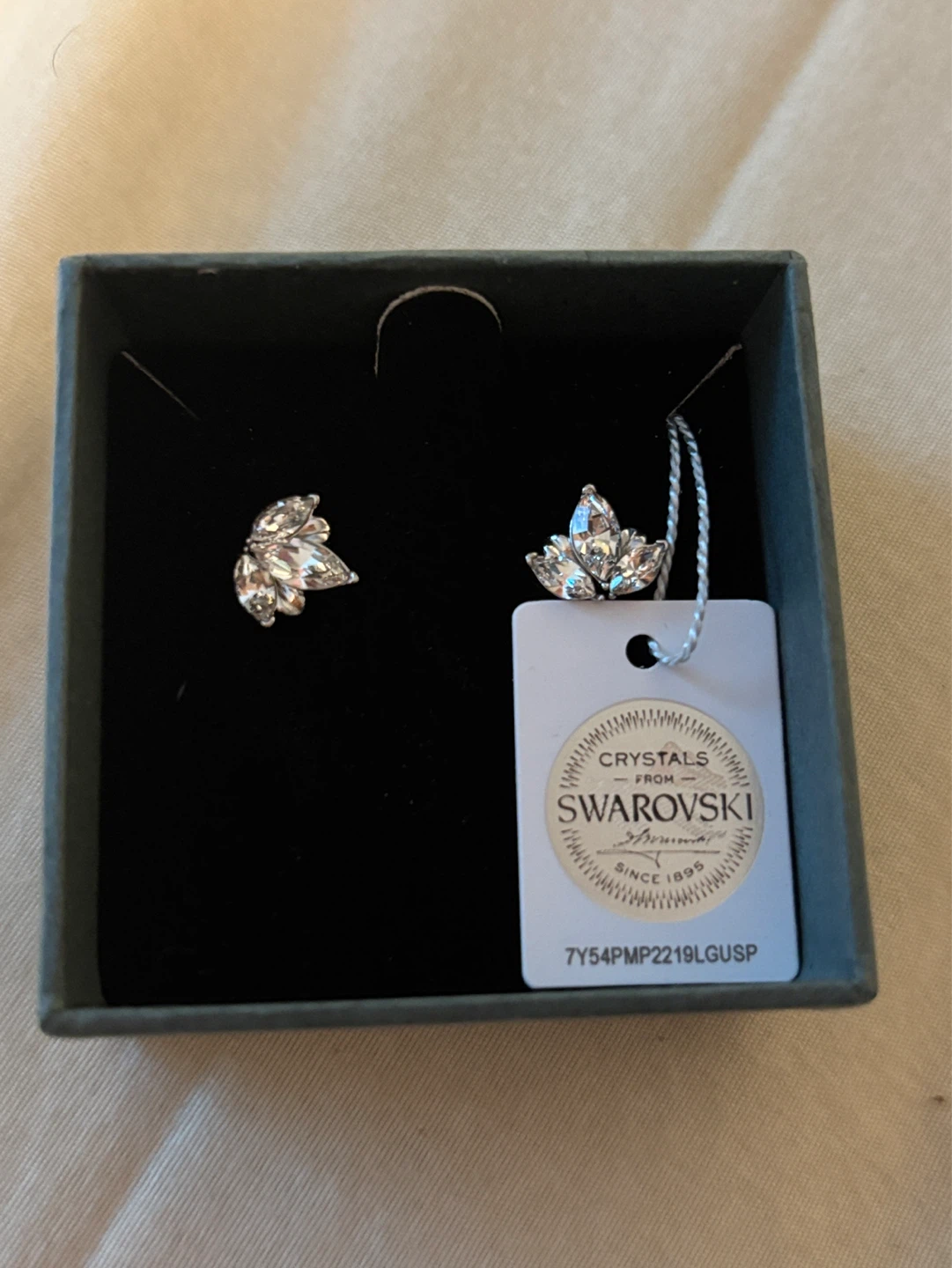 NIC & SYD Crystal Earrings