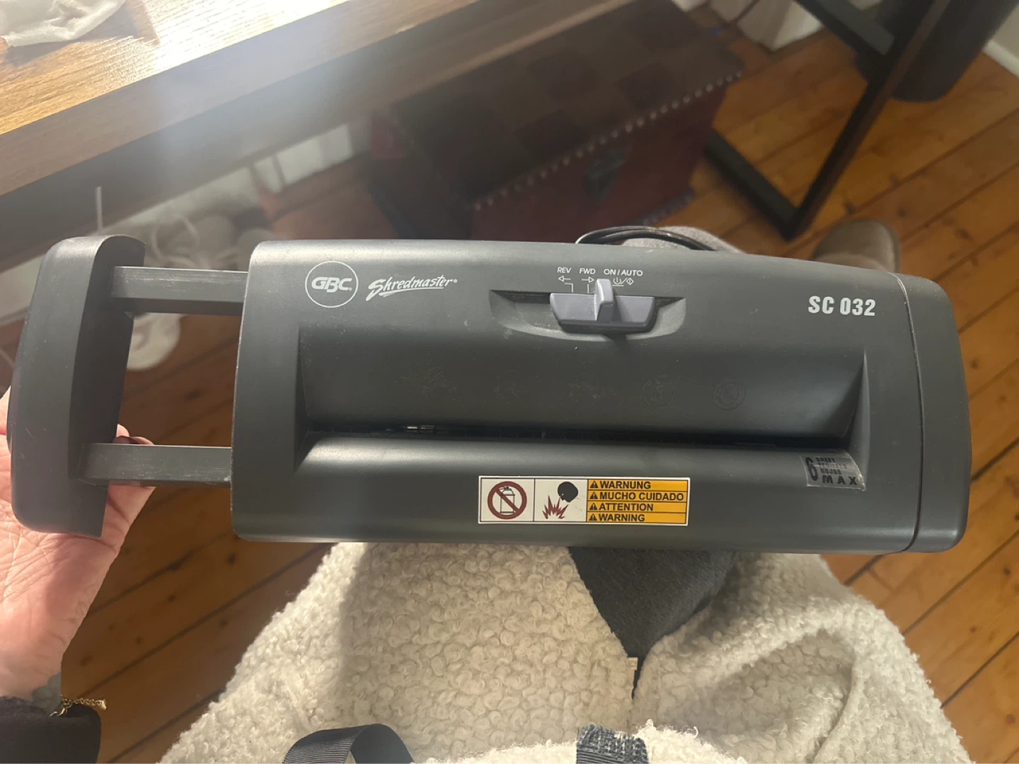 GBC Shredmaster SC 032 Paper Shredder - photo 2