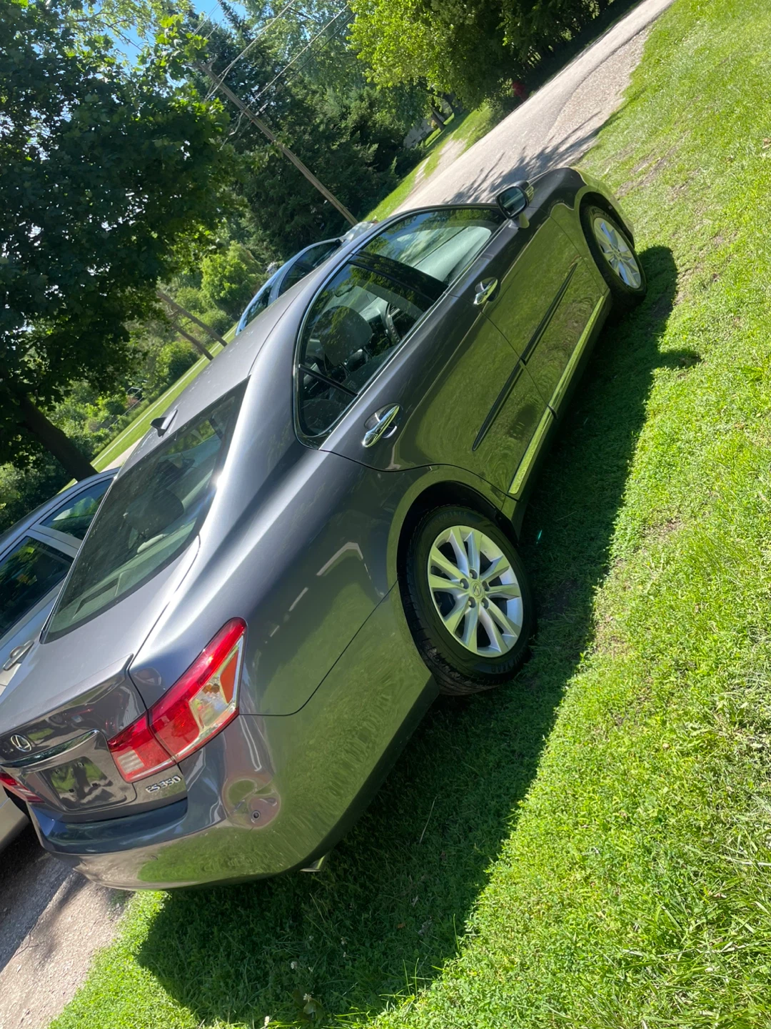 Lexus ES 350 Sedan - photo 2