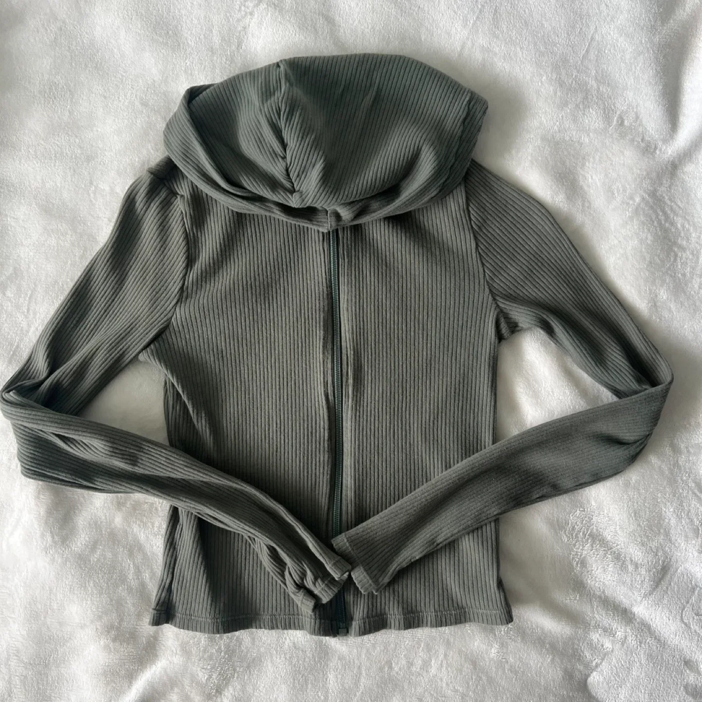 Fitted Light Green Sweater