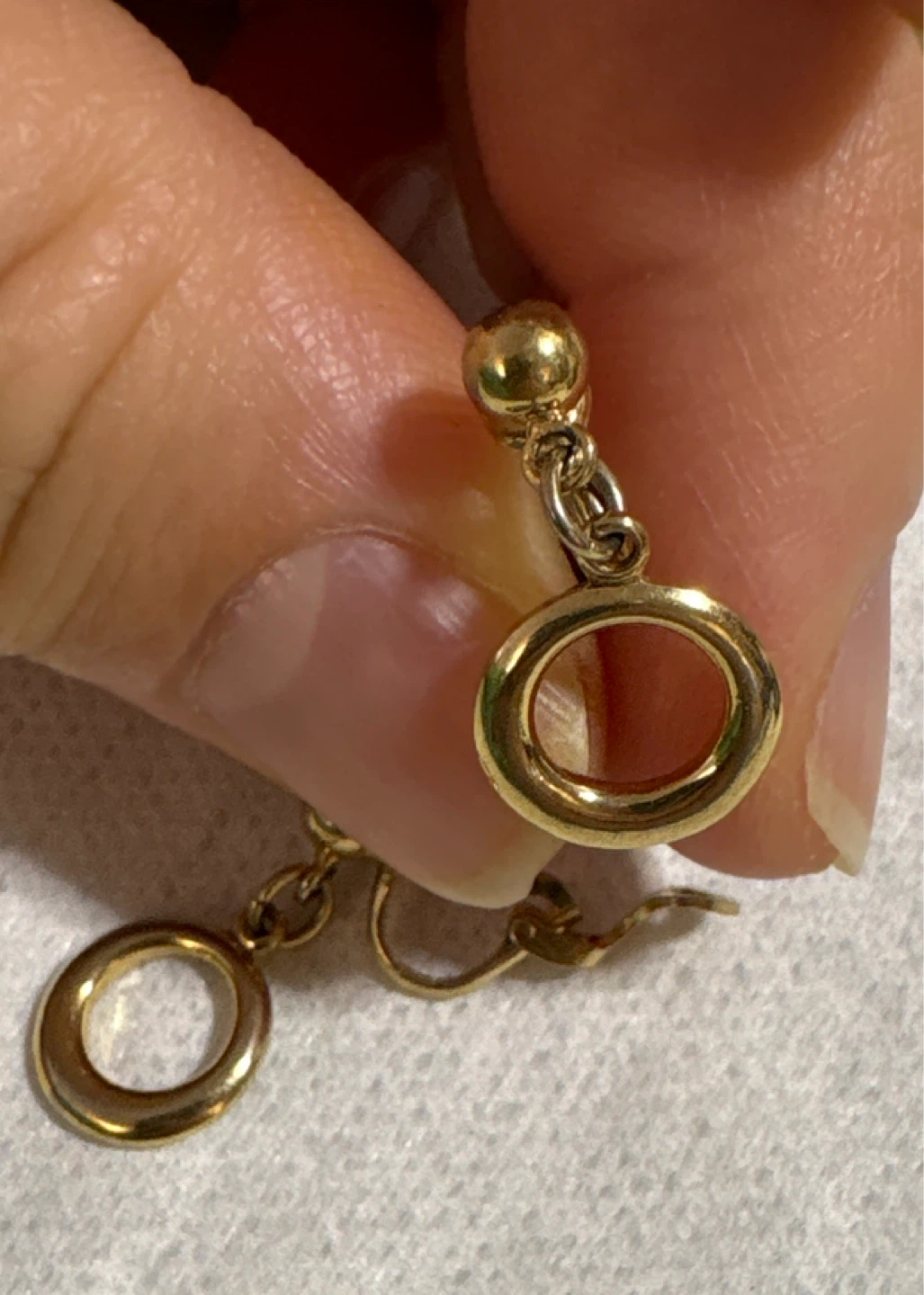 Vintage Gold Tone Circle Drop Clip-On ⚽️