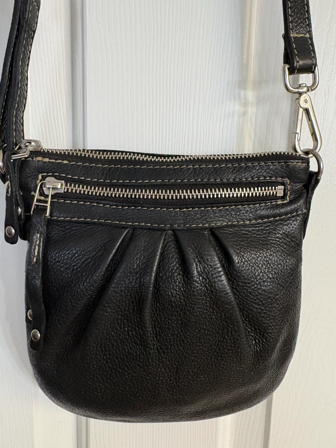 Roots Black Leather Mini Crossbody Bag - photo 2