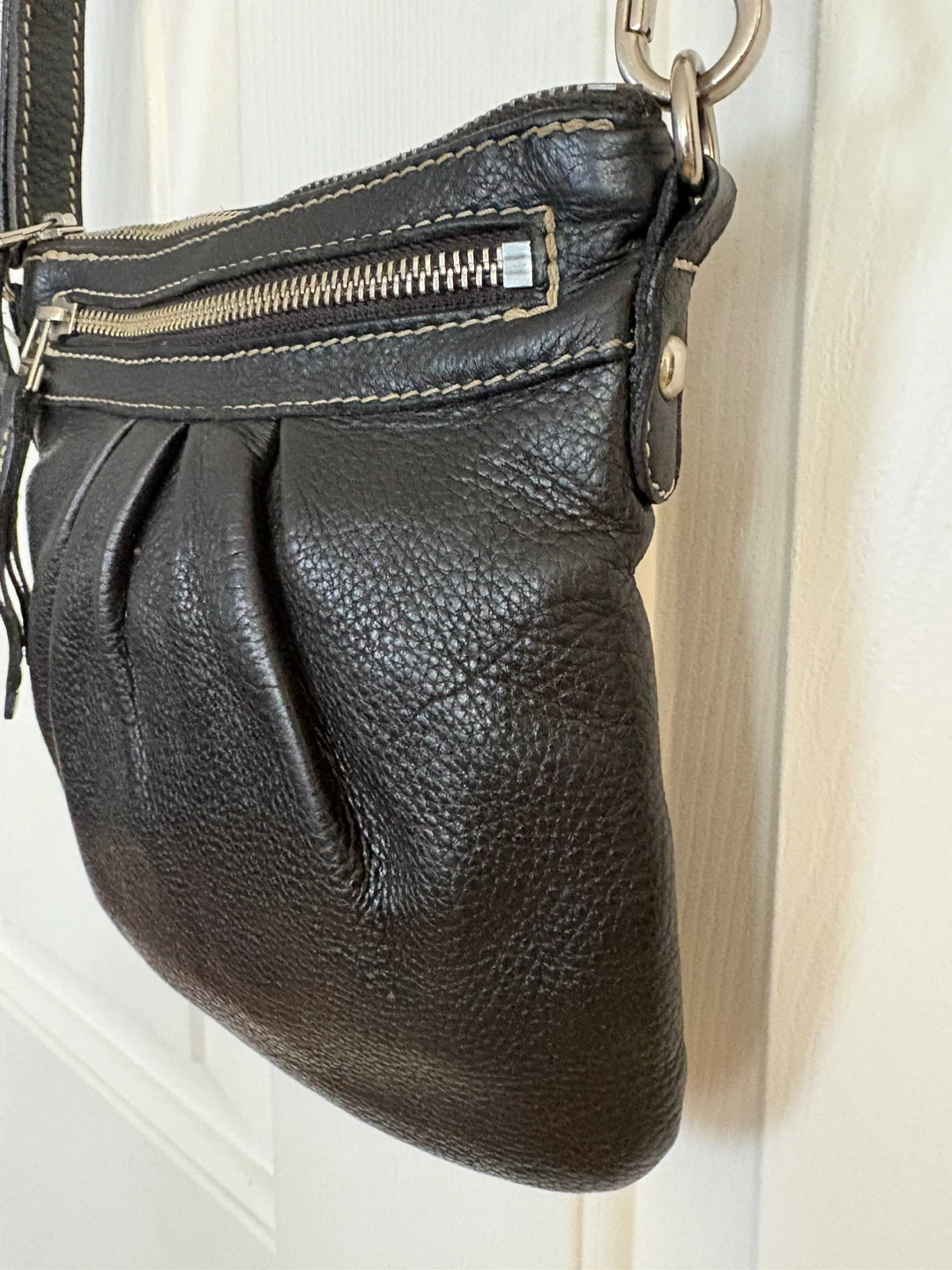 Roots Black Leather Mini Crossbody Bag - photo 5