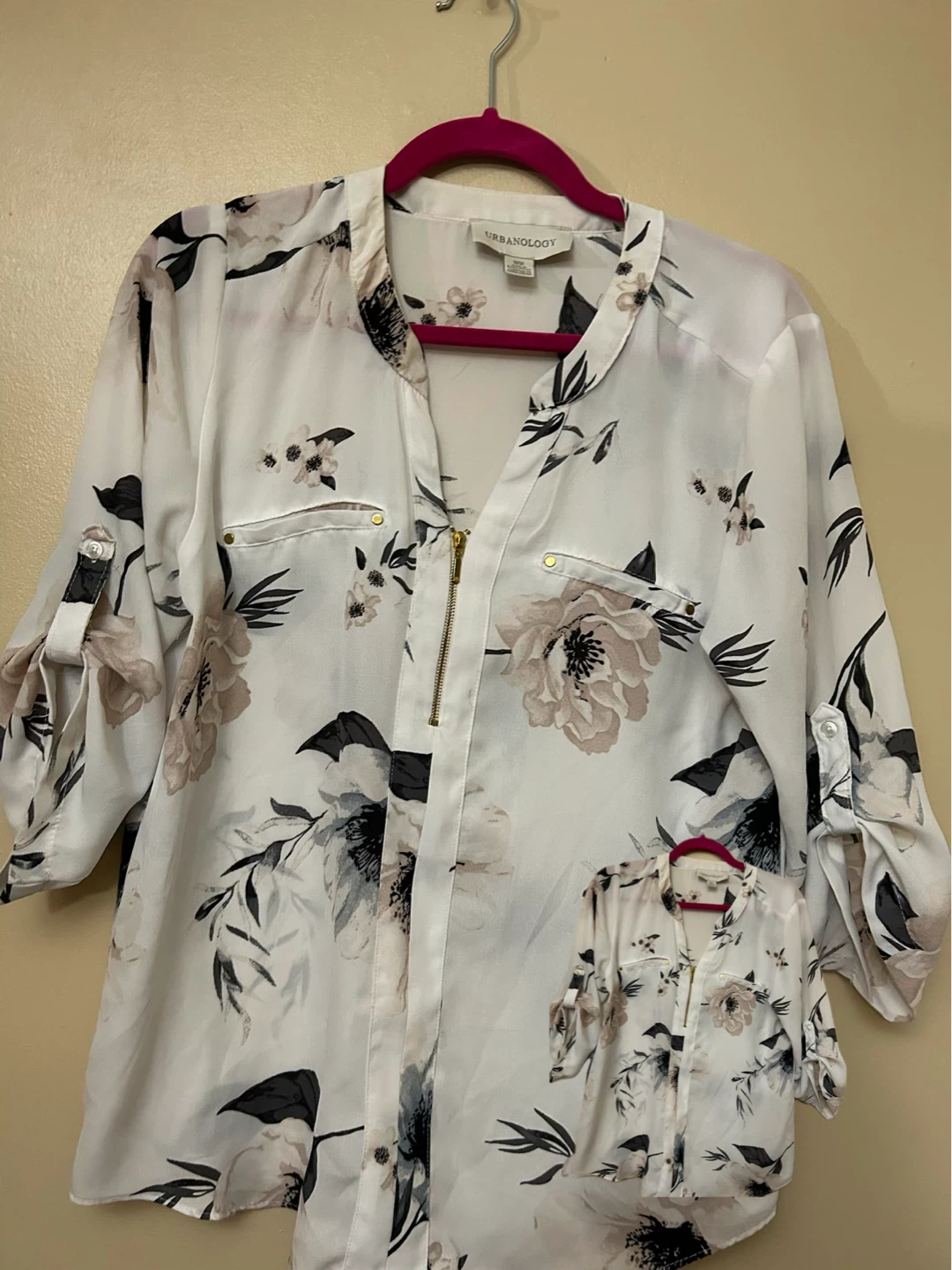 Urbanology Breathable Floral Blouse Women’s Medium