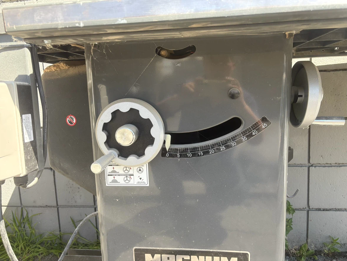 Magnum Industrial Table Saw - photo 4