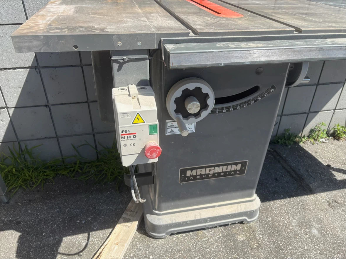 Magnum Industrial Table Saw - photo 5