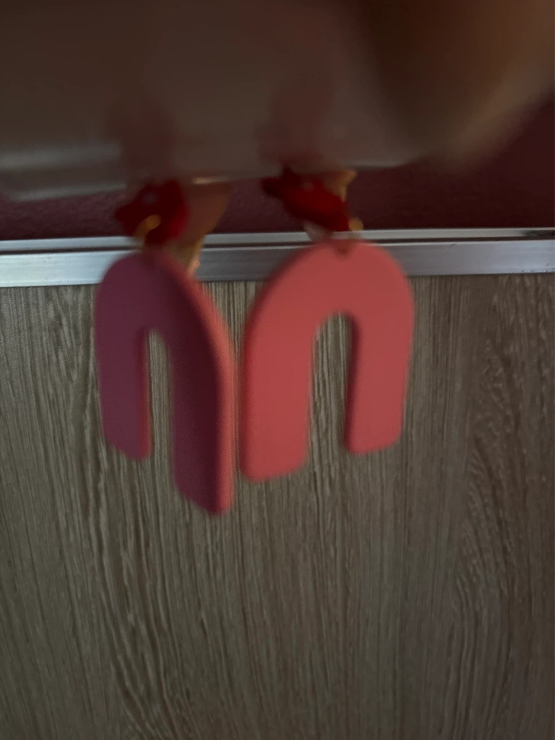 ⚽️ Pink Strawberry Arch Dangle Earrings - photo 3