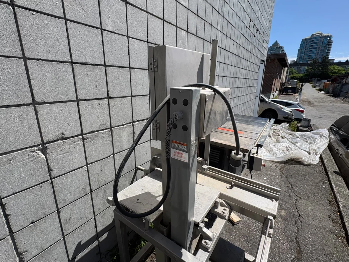 Hobart Commercial Food Processing Machine (Band saw) - photo 3