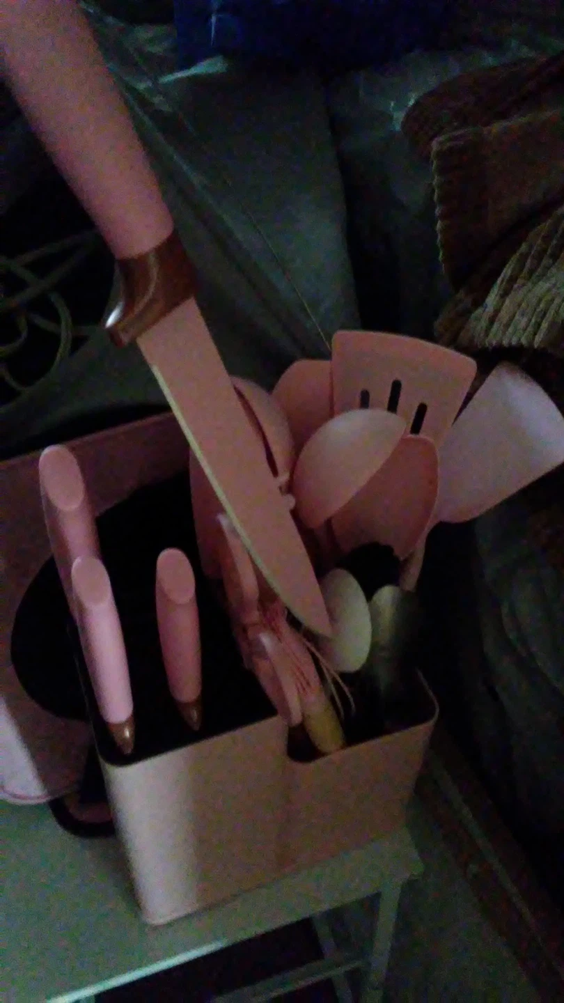 move out sale! pink kitchen utensils - photo 2