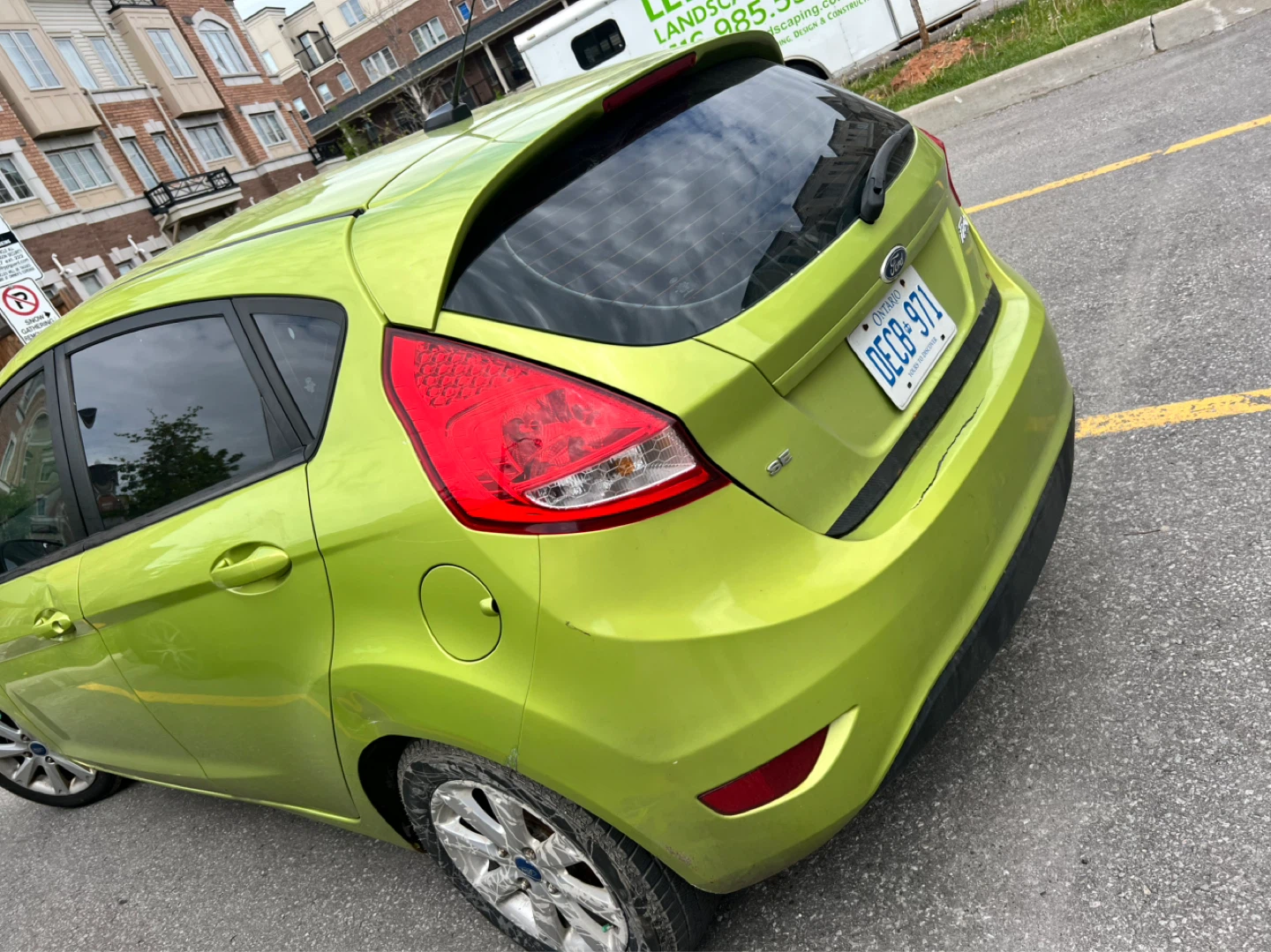 Car - photo 4