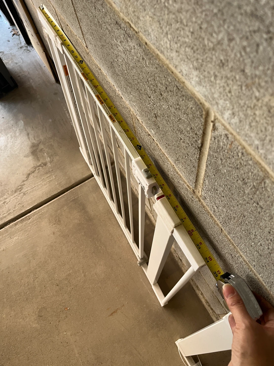 2 White Metal Baby Safety Gates - photo 4