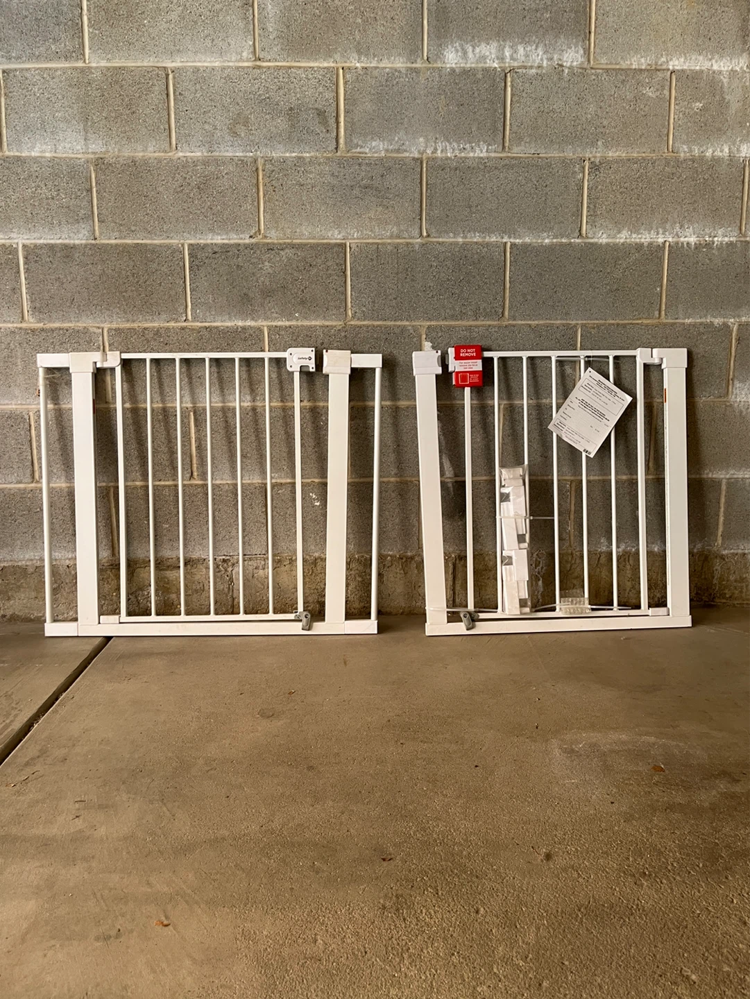 2 White Metal Baby Safety Gates - photo 2