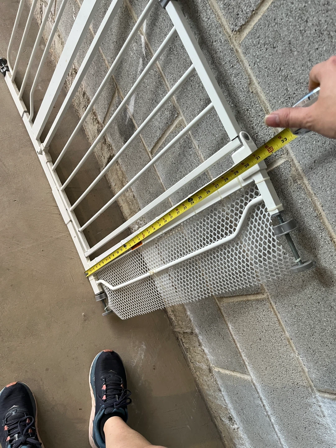 White Metal Baby Gate - photo 4