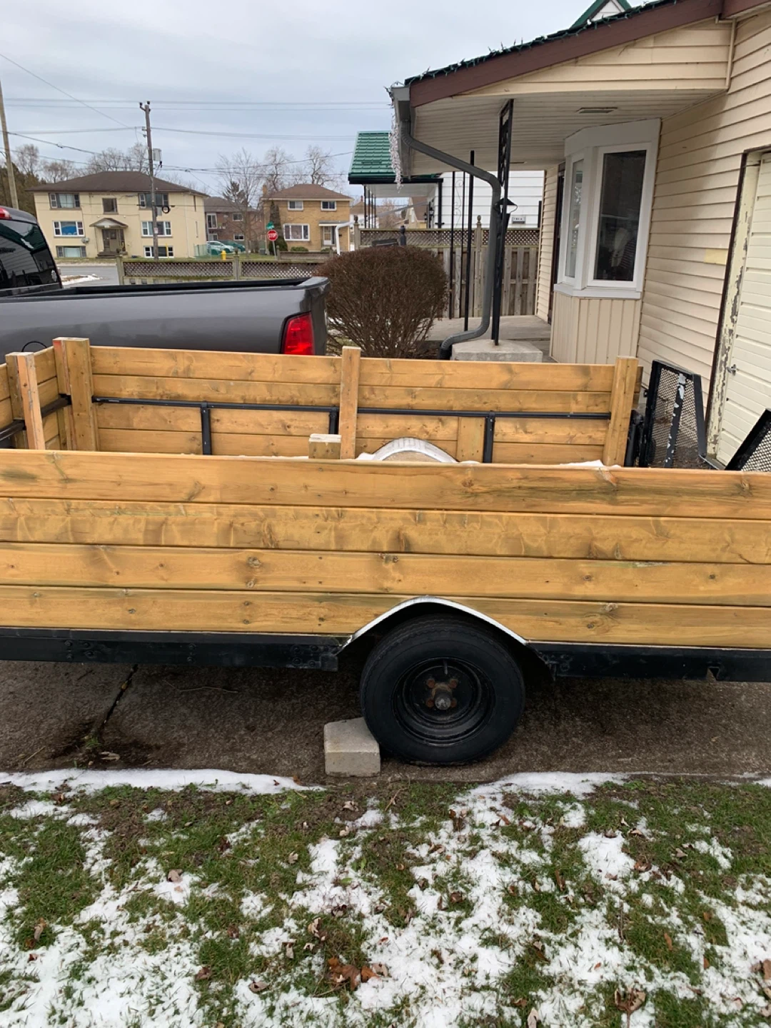 Wood-Sided Utility Trailer - photo 2