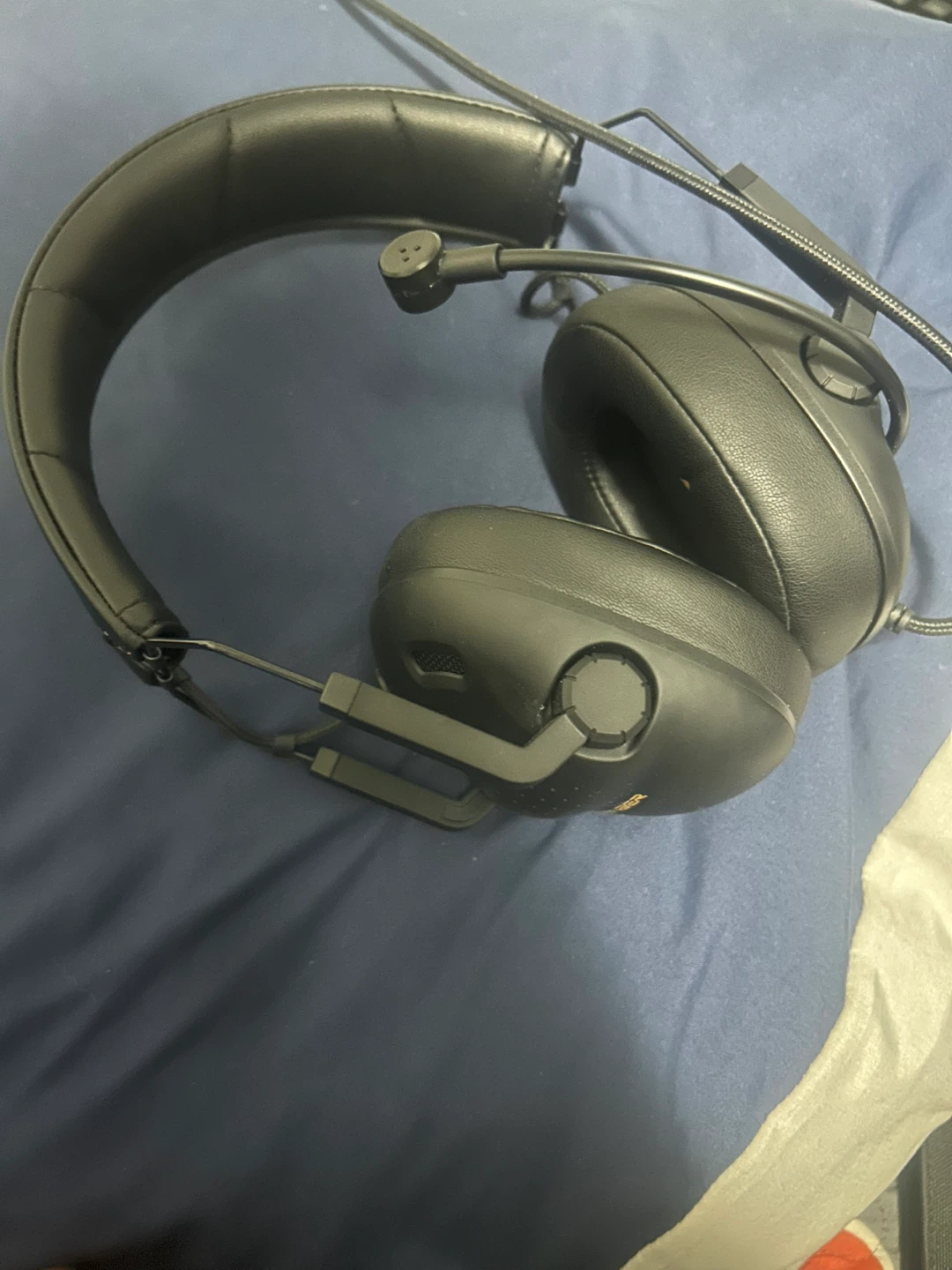 SENZER SG500 Surround Sound Pro Gaming Headset.
