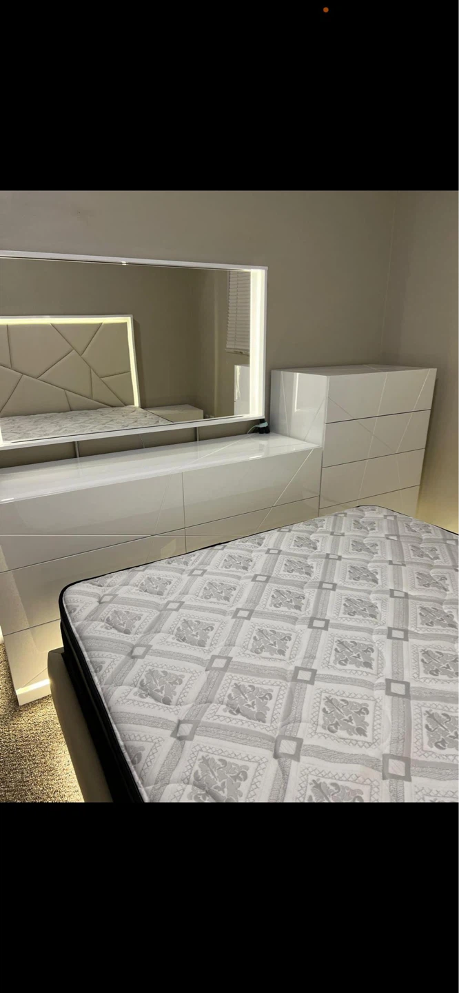 Beautiful bedroom set 8 pieces with mattress 9 pieces - photo 2